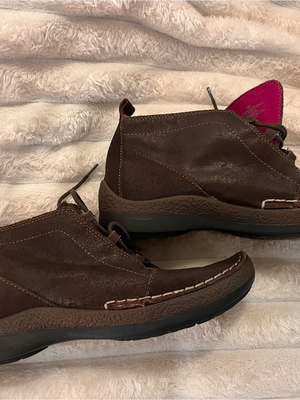 Jambu Brown Suede Lace-Up Ankle Boots with Pink Lining - Picture 4 of 6